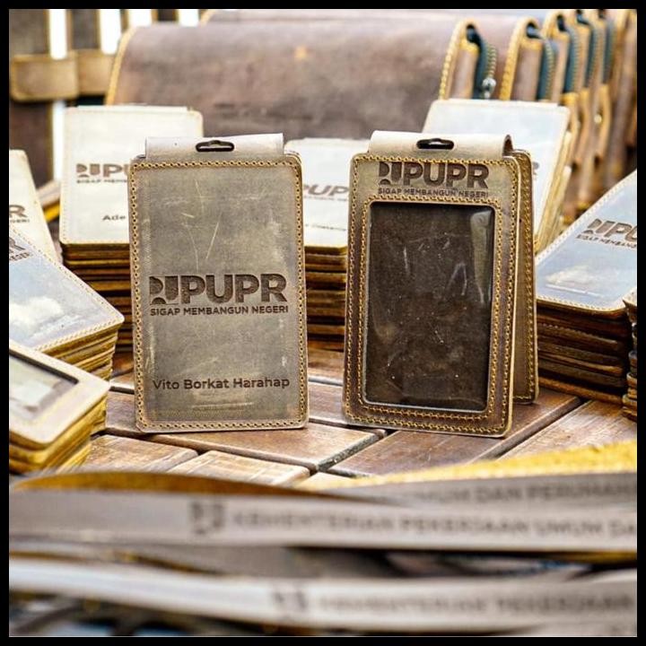 

Terlaris Id Card Holder Kulit Name Tag Custom Nama & Logo Model G *Free Grafir* Aksesoris Tali Lanyard Good Quality