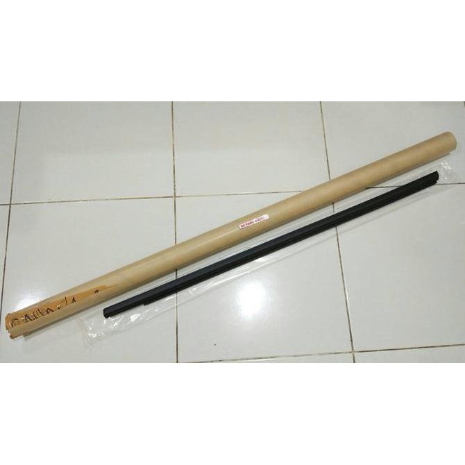 Wetherstrip pelipit kaca pintu luar suzuki grand vitara