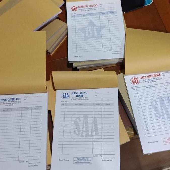 

Nota Bon 3 Rangkap Pakai Nomor Cetak 2 Warna