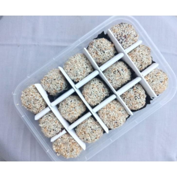 

Mochi Ketan Hitam Kacang Wijen Isi 15 Pcs