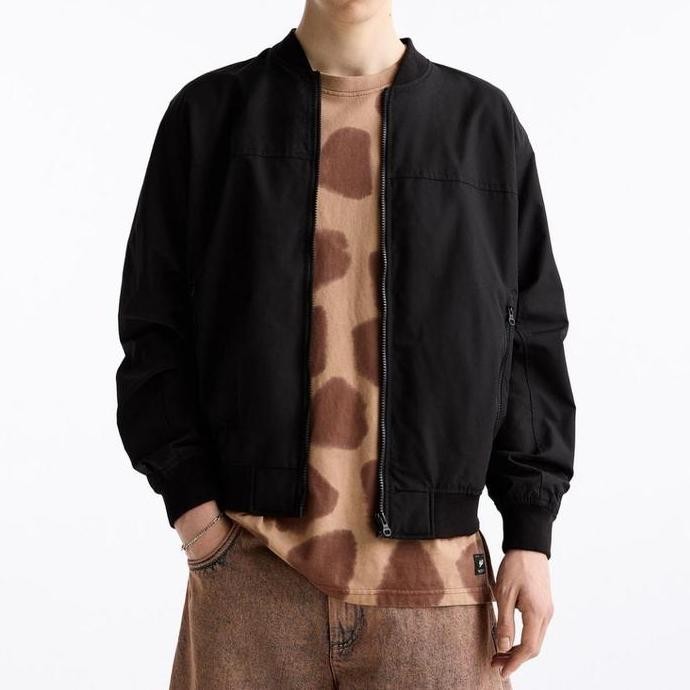 Jaket Bomber Pull And Bear Pria Original - Hitam Co