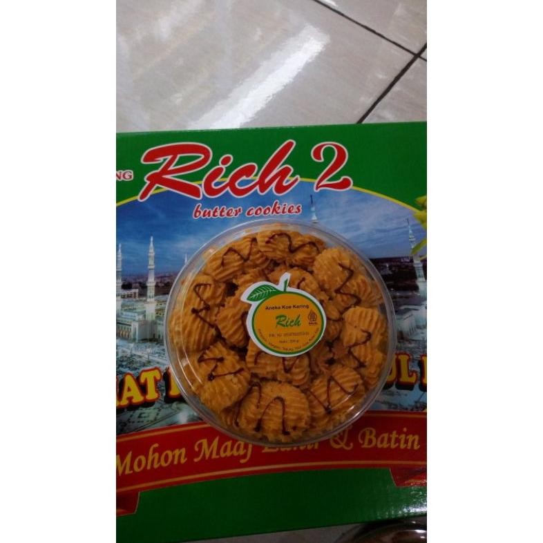 

fn-56 Best Seller Kue kering RICH 2 /hampers lebaran / kue kering toples campur isi 6 toples(isian kue 200gr-250gr )+ Free kartu ucapan (kue kering Sesuai foto) Viral Sale