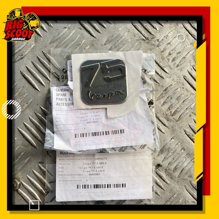 TERBARU Vespa Emblem sticker Vespa Primavera 75 Tahun Aniv HOT SALE