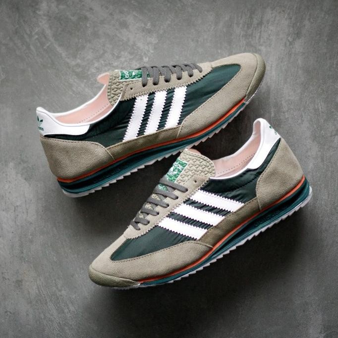adidas sl72 olive green white - sepatu pria casual Terlaris