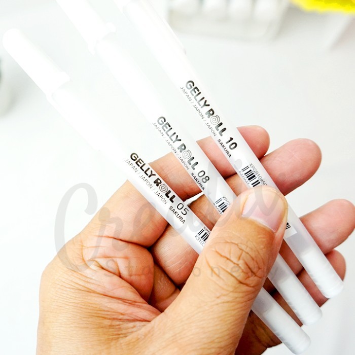 

Sale Sakura Gelly Roll White Gel Ink Set 05 08 10 (Set 3 Pcs)