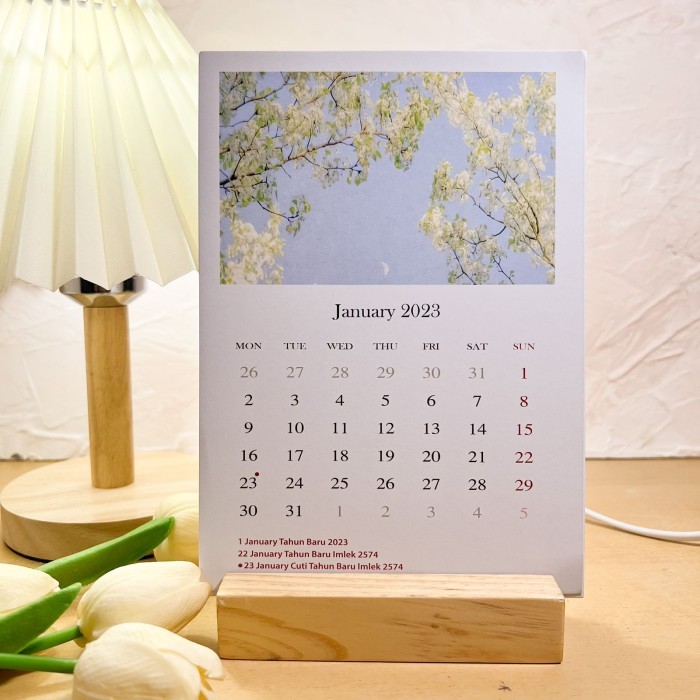 

Sale Wooden Stand Kalender Meja Kayu Aesthetic Premium