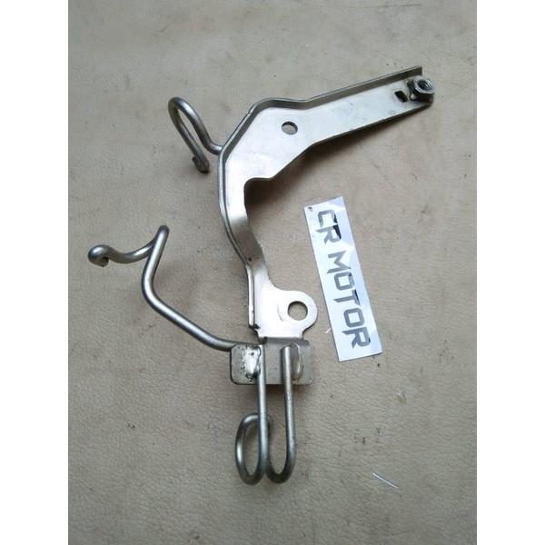 Dudukan Selang Bensin Atau Selang Injektor Throttle Body Vario 125 Led Atau Vario 150 Copotan Motor 