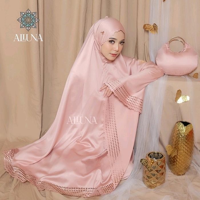 

Hampers Nikah Perlengkapan Sholat Kado Wanita Hampers Lebaran Mukena Sajadah Muslim Original Dan