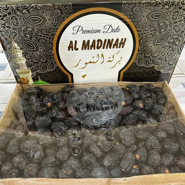 

Kurma Ajwa Premium Almadinah Kemasaan 3kg