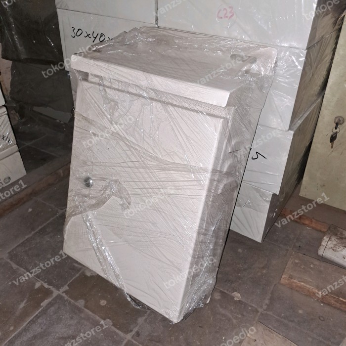 ] Box Panel Outdoor Topi 30x40x15 plat tebal