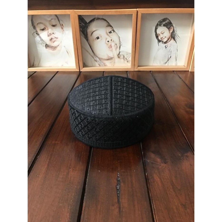 Peci kopiah peci pakistan bordir warna hitam polos perlengkapan sholat - No 4/53cm premium original 