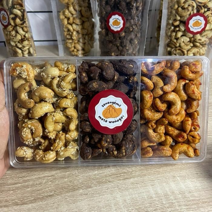 

terbaru !!! kacang mete mix 3 rasa asli wonogiri by senengemil food mede ready