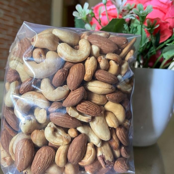 

terbaru !!! 500gram mix nut almond panggang kacang mede oven rendah lemak cashew kacang metewonogiri