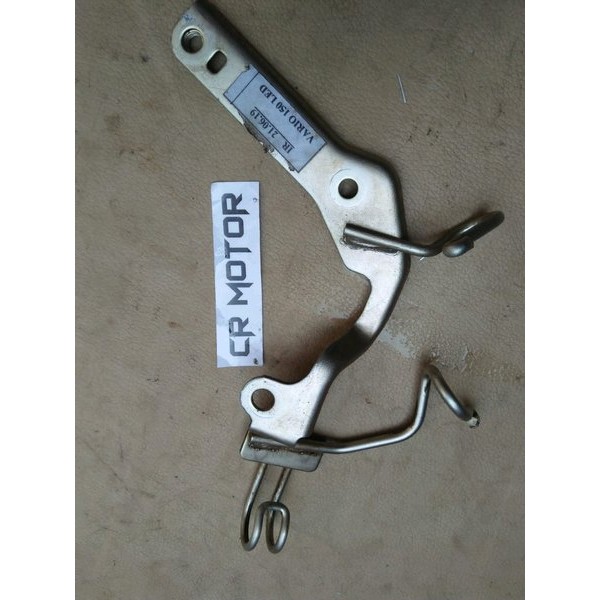 Dudukan Selang Bensin Atau Selang Injektor Throttle Body Vario 125 Led Atau Vario 150 Copotan Motor 