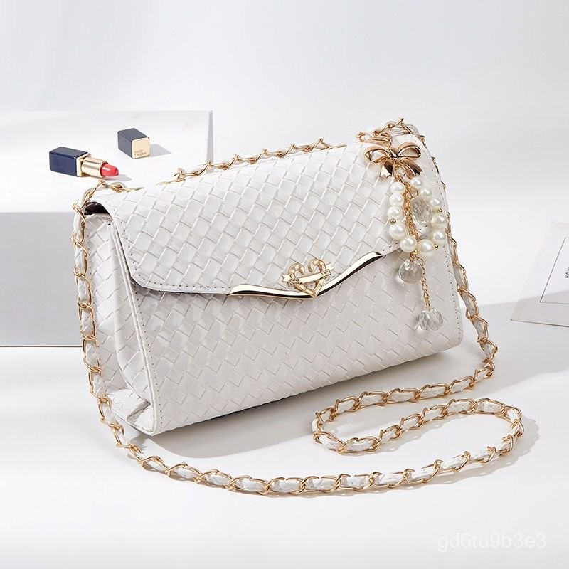 Tas Selempang Wanita Fashion Serbaguna Gaya Chanel Kecil dengan Rantai