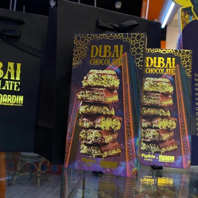 

TERBARU READY ! DUBAI CHOCOLATE BY PIPILTIN X MARDIN ORIGINAL !!!!!