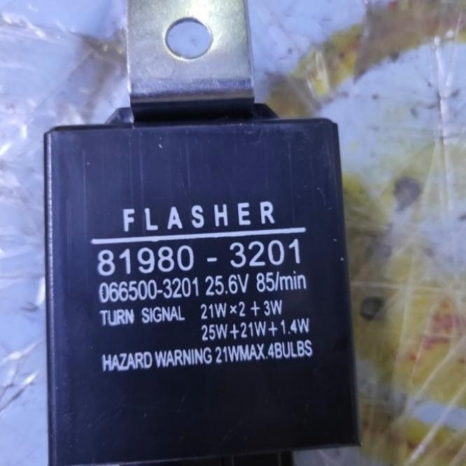 Flasher sen Isuzu Elf terbaik