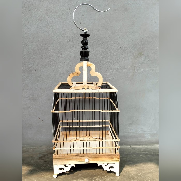 SANGKAR CUNGKOK KOTAK KAYU JATI AMBRUKAN BELUM DI RAKIT