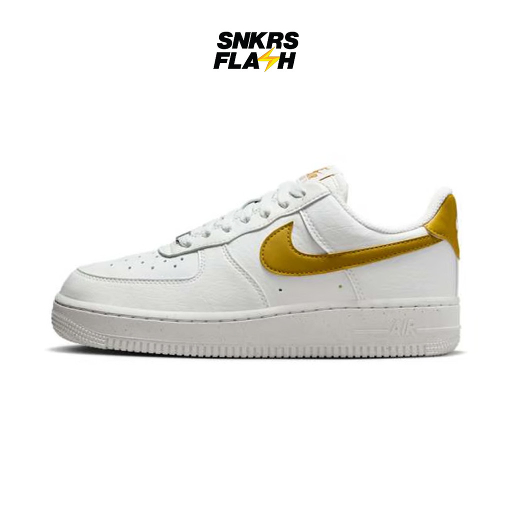 NIKE Air Force 1 Low 07 Se Next Nature Summit White Sepatu Sneakers Wanita - DV3808101 - Size 38.5