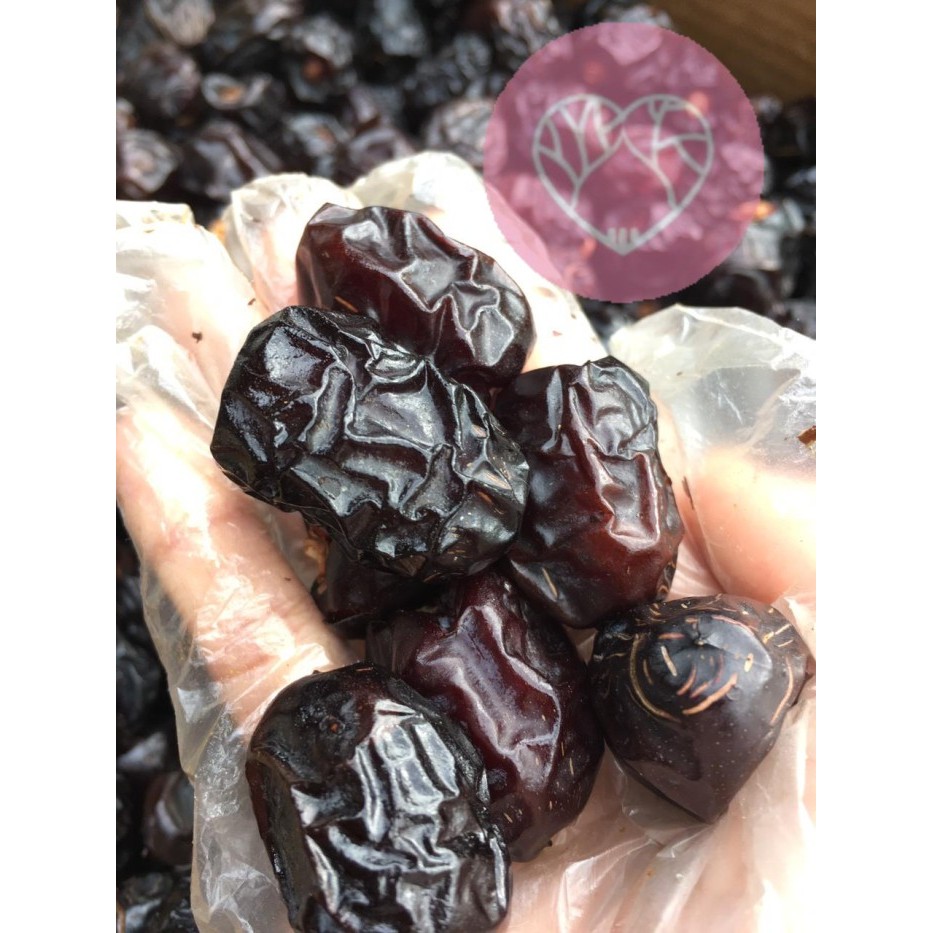 

Kurma Ajwa Madinah Premium 500gr Madinahgiftlove