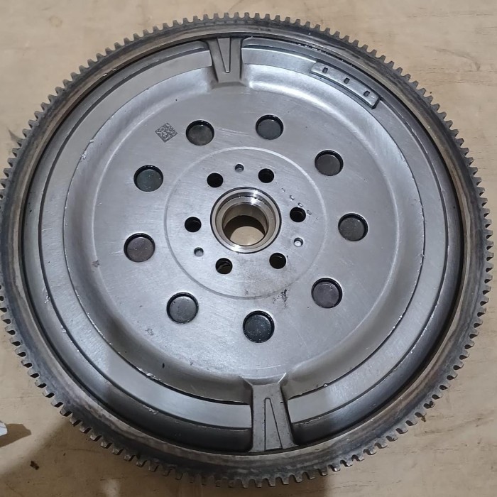 Fly Wheel Roda Gila Gendeng Wuling Confero 1.5 Dym