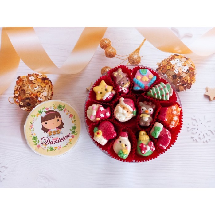 

Ready coklat karakter natal dgn ucapan merry xmas