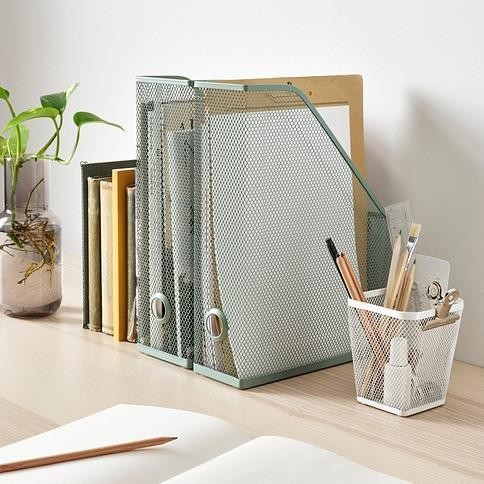 

Grosir Set Binder Isi 2 Pcs Tempat File Majalah Buku Baja Putih Folder Box