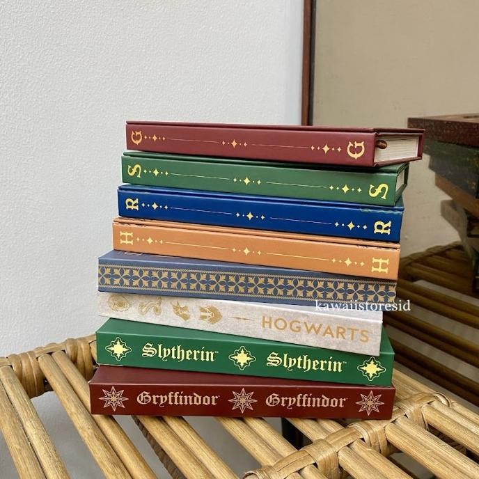 

Promo Binder Buku Catatan Harpot Karakter Kartun Gryffindor Slytherin Ravenclaw Hufflepuff Hogwarts Alat Tulis Kertas Binder Lucu