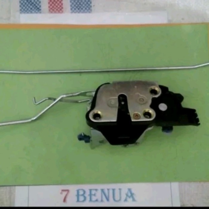 DOOR LOCK DOORLOCK KIJANG KAPSUL PINTU DEPAN KANAN TAHUN 1997- 2003