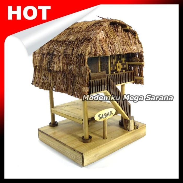 Miniatur Rumah Adat Lombok / Rumah Adat Sasak dari bambu