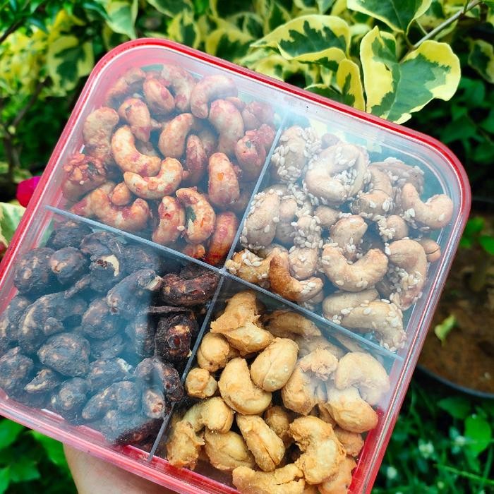 

BARANG TERLARIS KACANG METE MATANG MIX 4 VARIAN RASA Food Toples Snacks Mede Kering