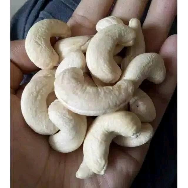 

BARANG TERLARIS (kering)KACANG METE MENTAH KERING 1KG