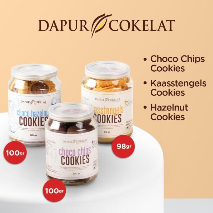 

Grosir Dapur Cokelat - Reguler Hampers B (Kaasstengels, Choco Hazelnut & Choco Chips Cookies In A Can)