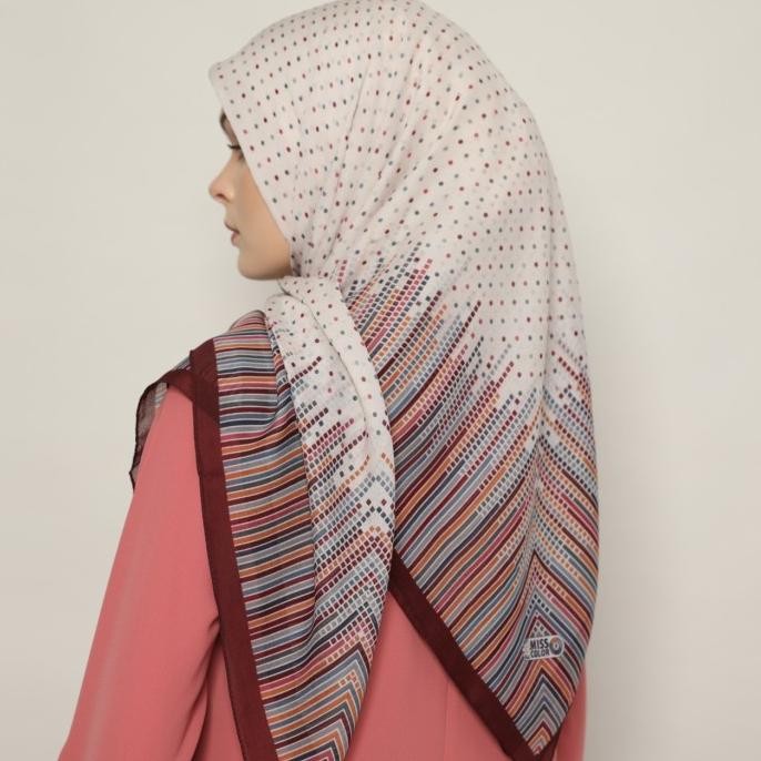 Miliki Miss Color Voile Scarf Italian Chiffon - Hijab Size 120 X 120 Cm