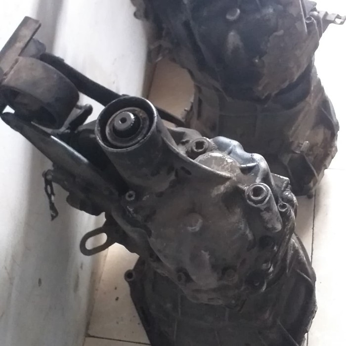 transmisi gearbox futura injek