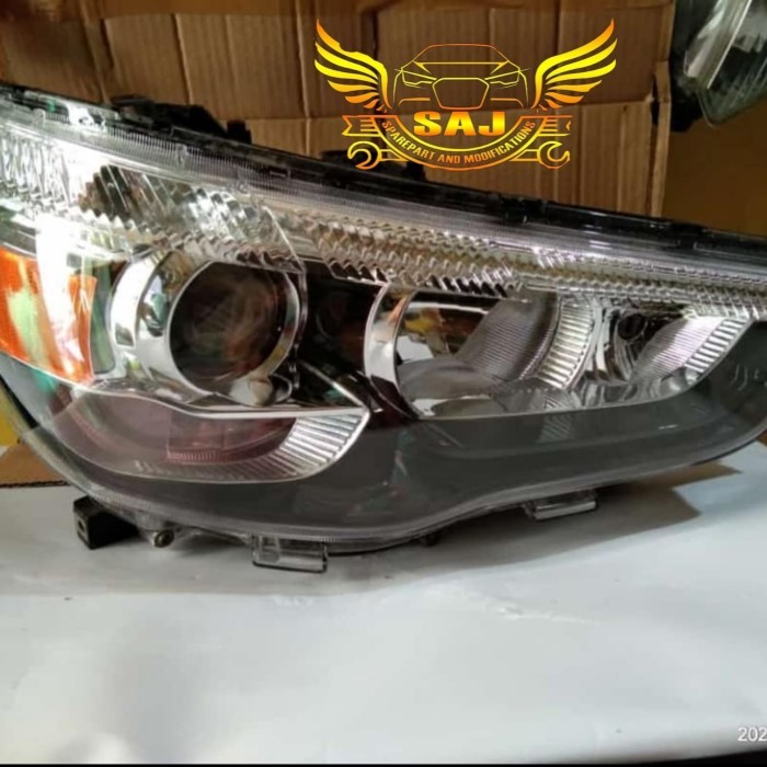 Headlamp Mitsubishi Outlander HID