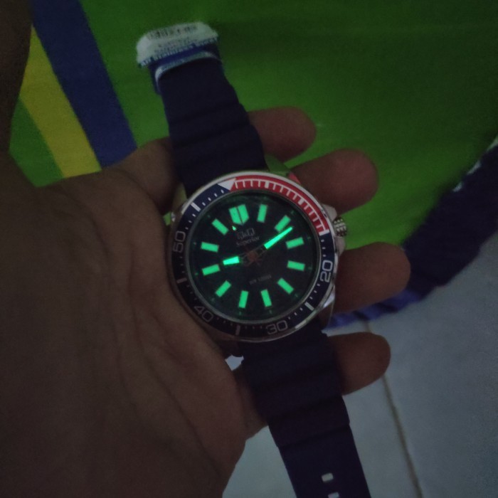 Q&Q QQ Superior Jam Tangan Pria Strap Karet Biru S374J302Y Original