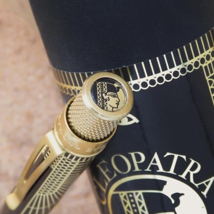 

RETRO 51 TORNADO ROLLERBALL BALLPOINT PEN CLEOPATRA/ PULPEN