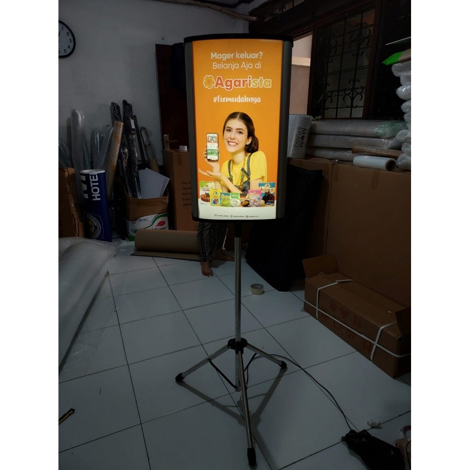 TRIPOD ROTARY LIGHT BOX / ROTARY LIGHT BOX BANNER SUDAH SAMA PRINTING