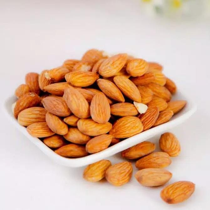 

Kacang almond Panggang kupas 500gr Berkualitas