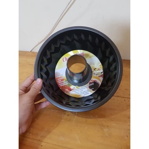 

TERMURAH LOYANG TEFLON BOLU ANTI LENGKET CHANG HENG 24CM