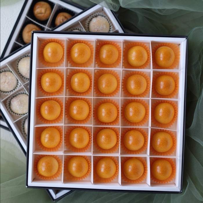 

Pineapple Tart In A Box (Nastar Box)