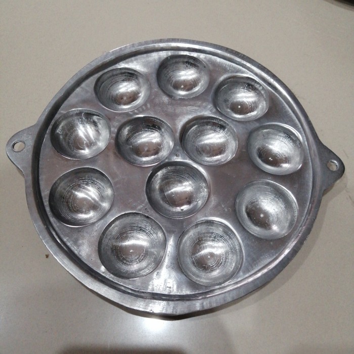 

READY STOCK CETAKAN KUE CUBIT 12 LUBANG /CETAKAN KUE CUBIT /TELUR 12 LUBANG