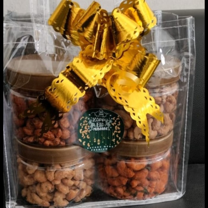 

New! Kacang Mede Matang Hampers Lebaran isi 4 toples Idul Fitri