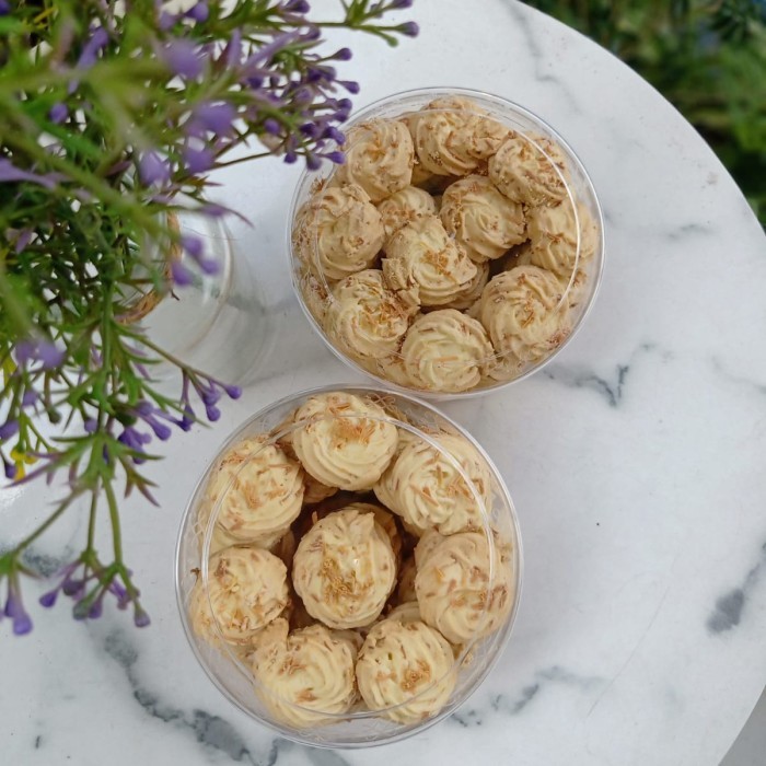 

New! Kue Sagu Keju Premium Kue Kering Lebaran Natal Imlek Enak Idul Fitri