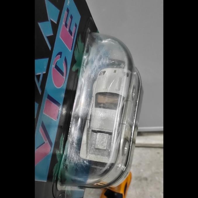 YZ621 HOT WHEELS RETRO FERRARI F512 M MIAMI VICE HOTWHEELS
