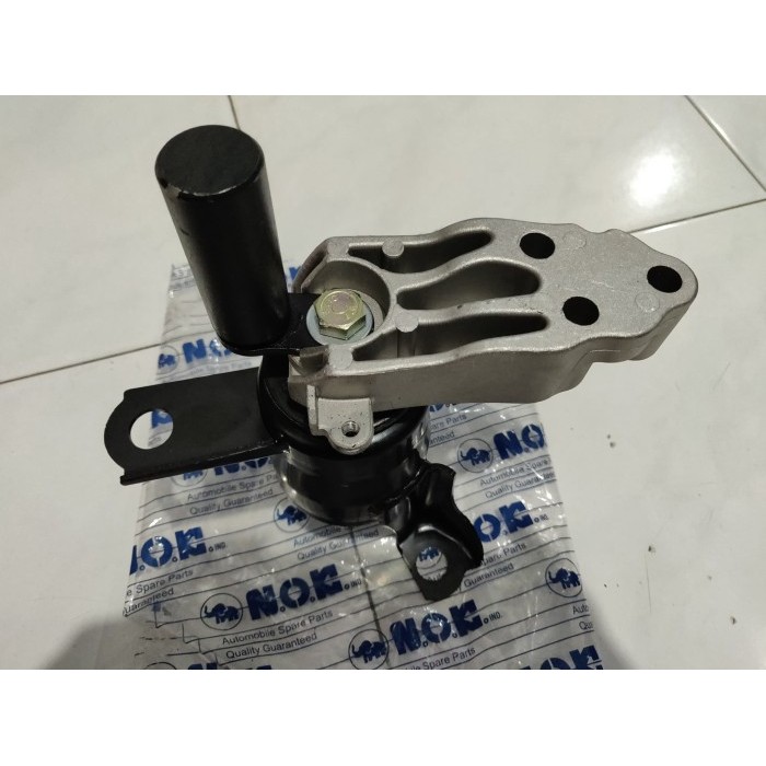 Dudukan mesin mazda 2 engine mounting mazda 2