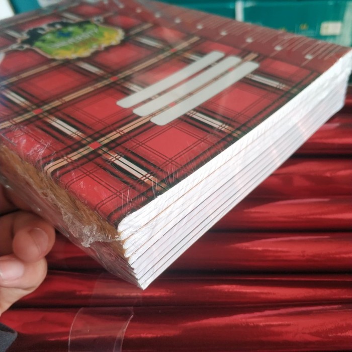 

MURAH BUKU TULIS GARIS 5 ( LIMA ) TIARA KODE 149