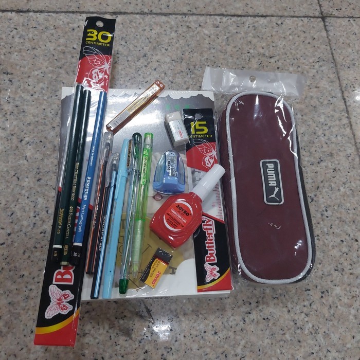 

Paket Alat Tulis Lengkap Buku 1 Pak / Hadiah Lomba / Souvenir Hadiah