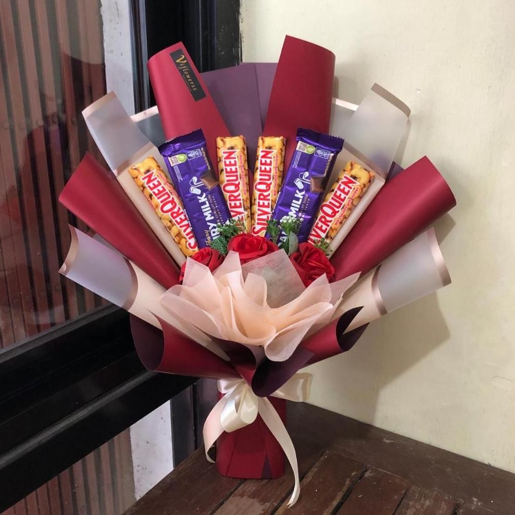 

TERLARIS Buket coklat valentine / buket coklat anniversary / buket coklat bandung rd-67
